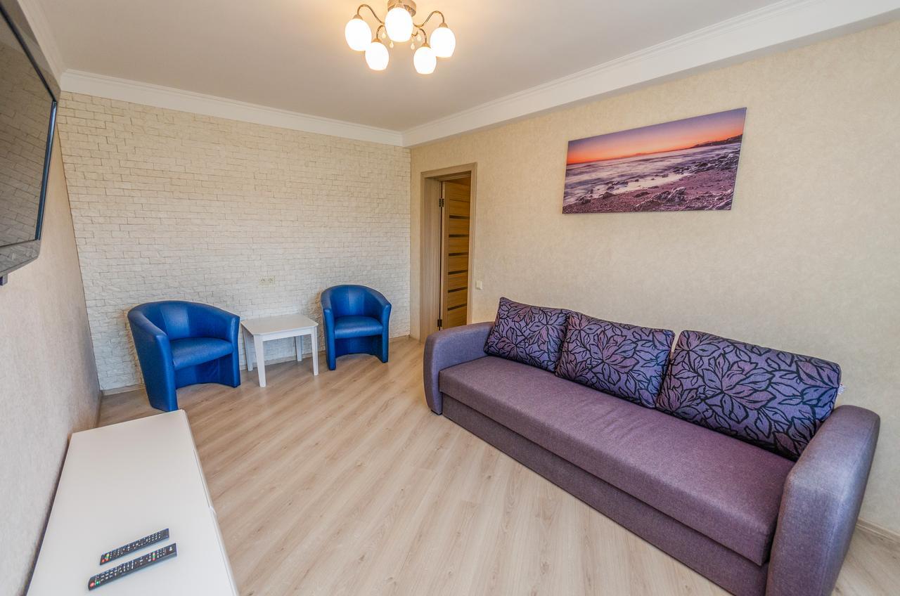 Artal Apartment On Obolonskyi Avenue 16A เคียฟ ภายนอก รูปภาพ